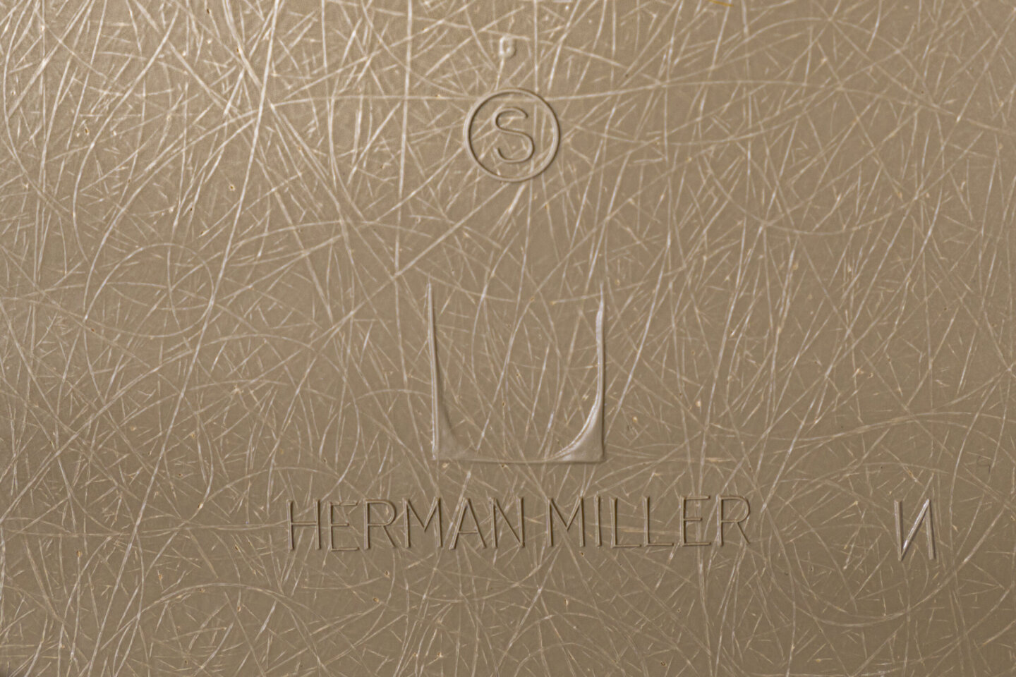 Eames Green Arm Shell